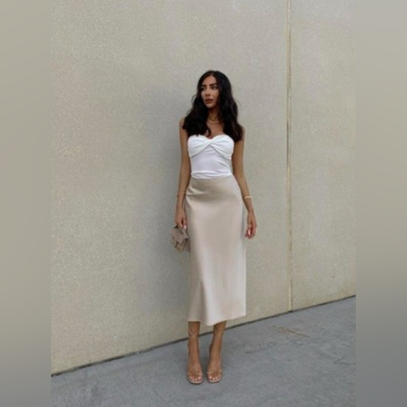 ZARA NEW SATIN EFFECT MIDI SKIRT - Picture 12 of 16